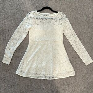 Jessica Simpson MATERNITY white lace shirt